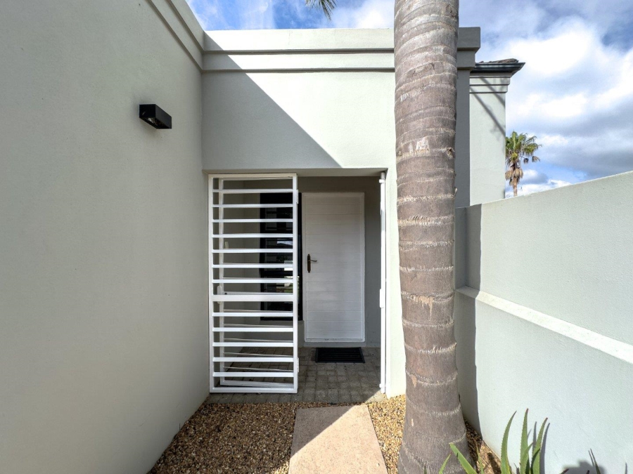 3 Bedroom Property for Sale in Oude Westhof Western Cape